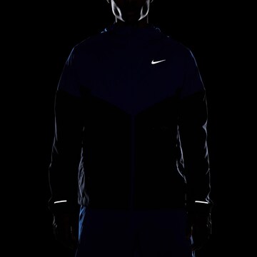 NIKE Sportjacke 'Windrunner' in Blau