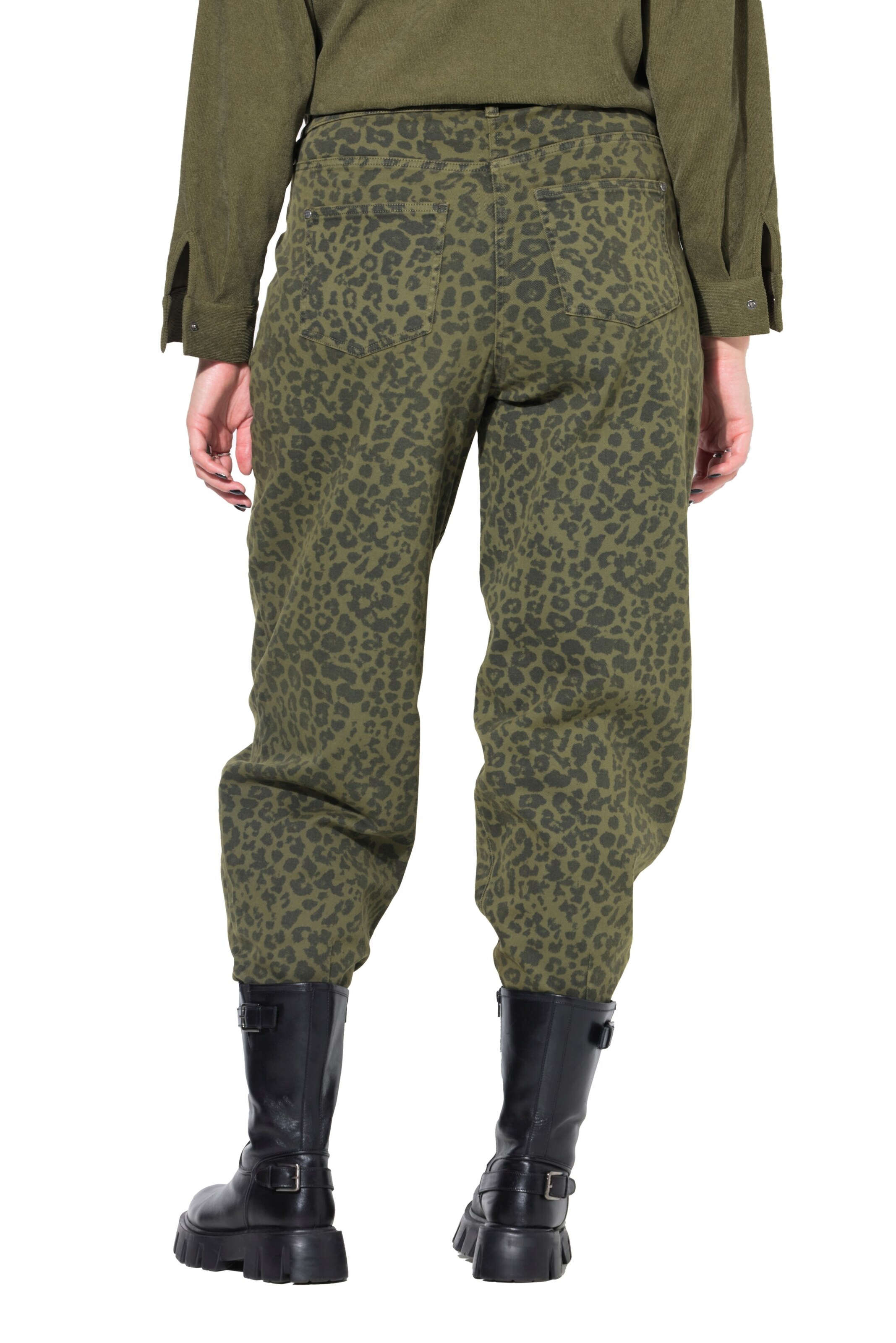 Studio Untold Tapered Jeans in Green