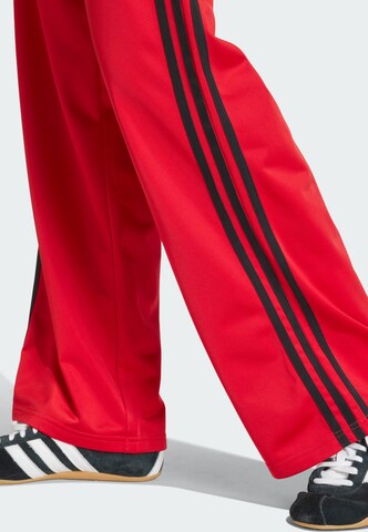 ADIDAS ORIGINALS Loosefit Broek 'Firebird' in Rood