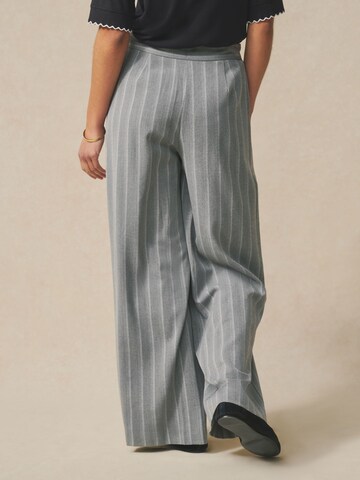 Next Wide Leg Hose in Grau