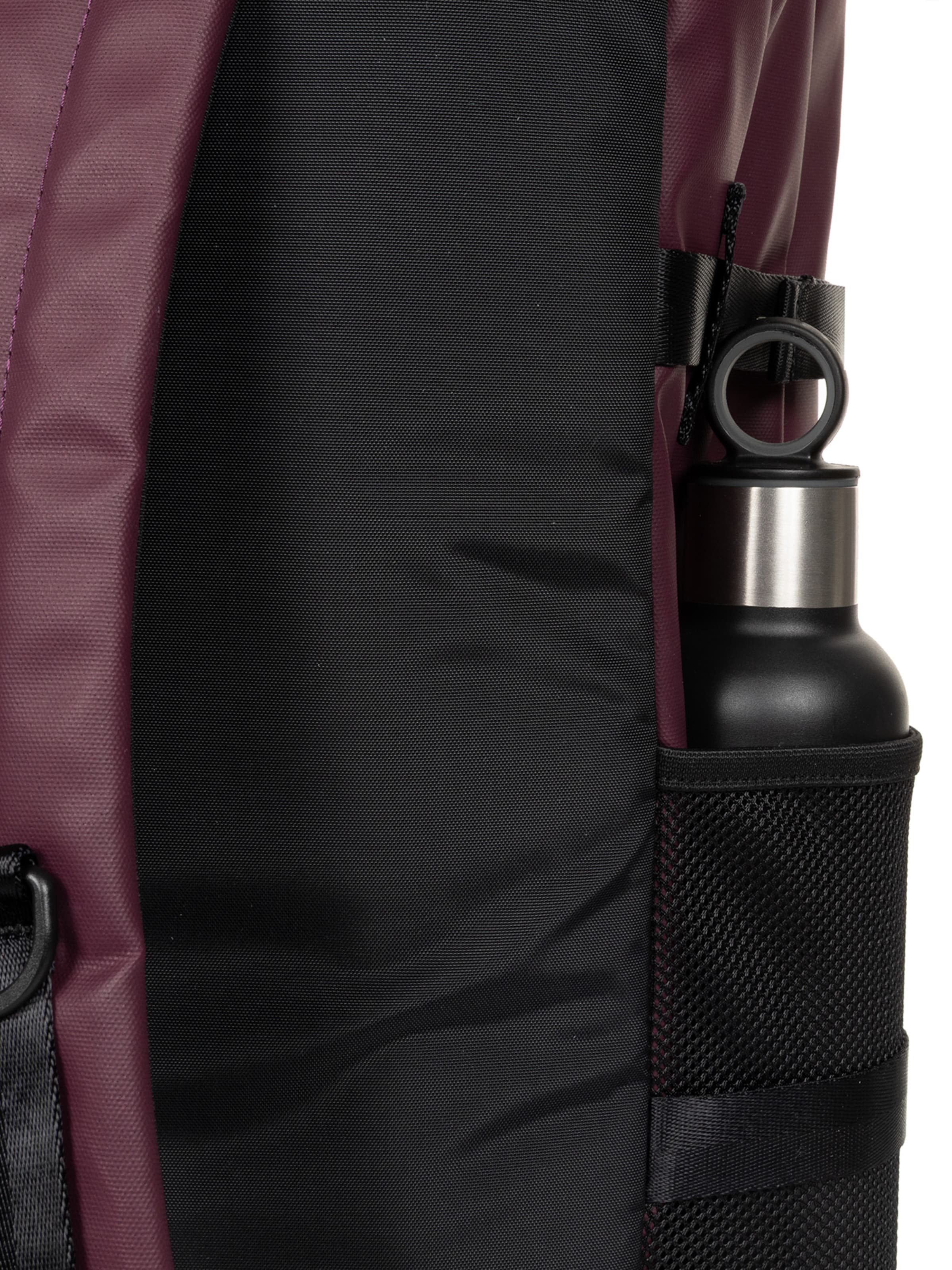 EASTPAK Weekendtas 'Travelpack' in Lila