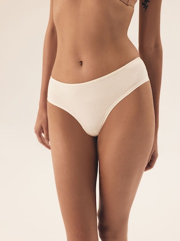 ESOTIQ Boyshorts in White