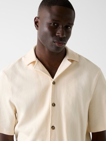 GUESS Comfort Fit Hemd in Gelb