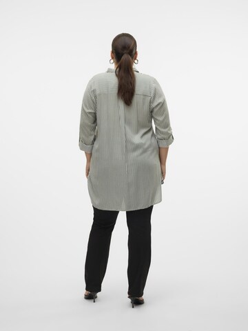 Vero Moda Curve Bluse 'CBUMPY ' i grøn