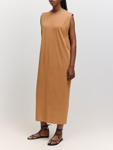 EDITED Dress 'Liadann' in Brown: front