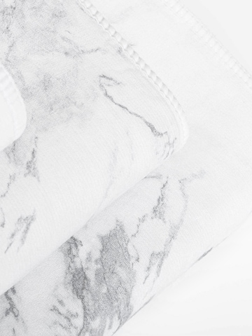 Graccioza Towel 'MABEL' in White