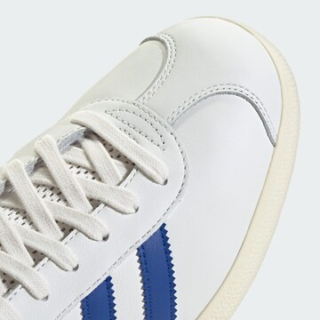 Baskets basses 'Gazelle' ADIDAS ORIGINALS en blanc