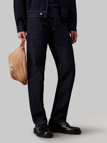 Sacs banane Calvin Klein Jeans en beige : devant