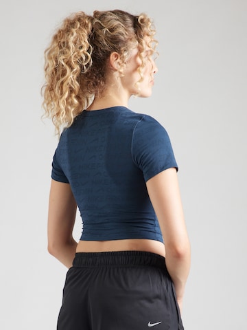 Tricou funcțional de la NIKE pe albastru