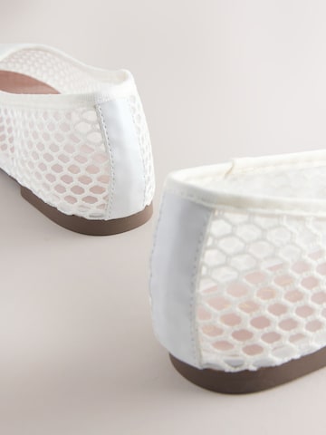 NextBalerinke - bijela boja