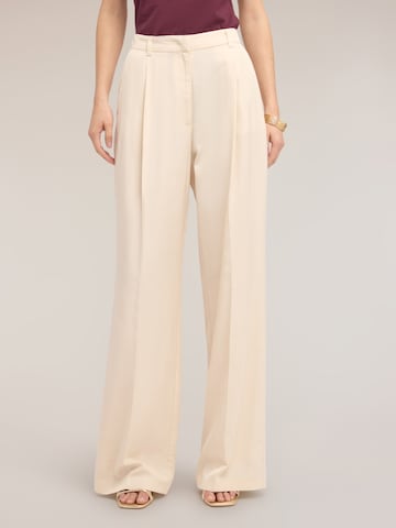 MOTIVI - Pierna ancha Pantalón en blanco