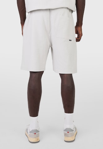 Kleinigkeit Regular Shorts in Weiß