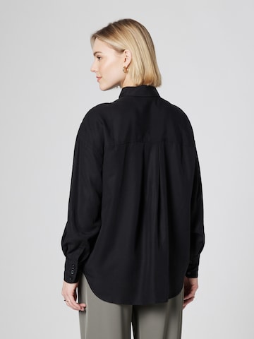 Guido Maria Kretschmer Women Блуза 'Shirin' в черно: отзад