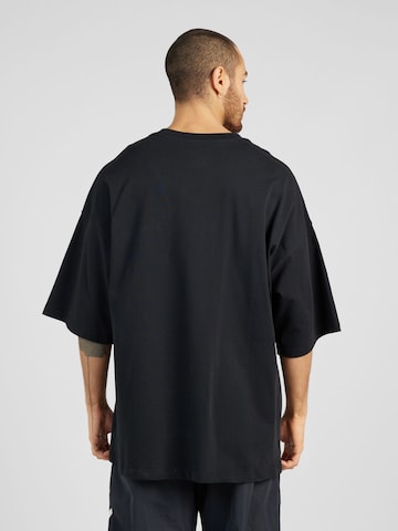 Nike Sportswear Shirt in Schwarz