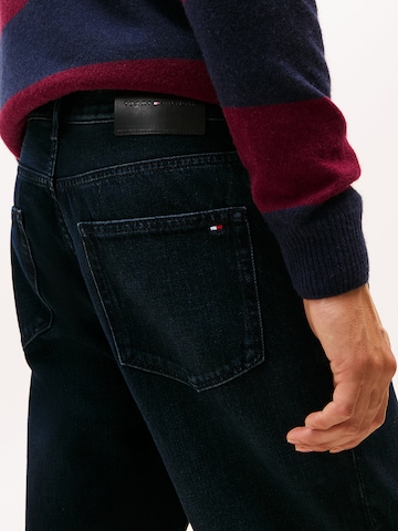 Tapered Jeans 'Harlem' di TOMMY HILFIGER in blu