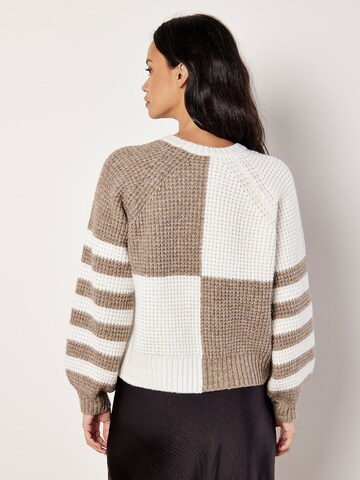 Apricot Sweater in Mixed colors