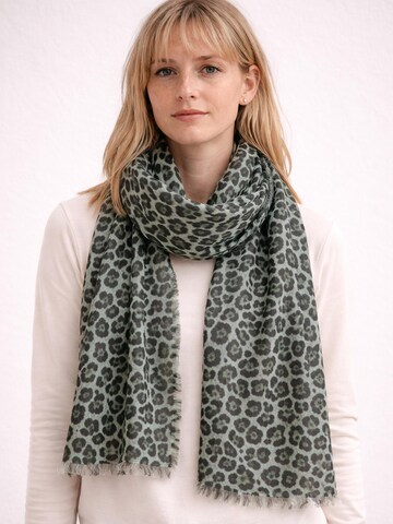 COLLEZIONE ALESSANDRO Scarf 'Leo Print' in Green: front