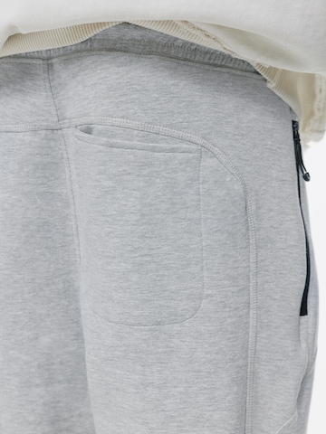 Effilé Pantalon Pull&Bear en gris