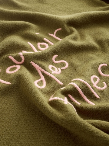 Rockett St George Kampsun 'Pouvoir Des Filles', värv roheline