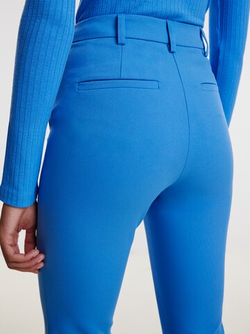 évasé Pantalon 'Savannah' EDITED en bleu