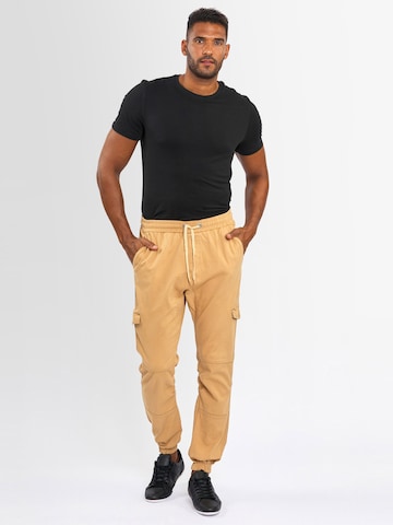 Alessandro Salvarini Tapered Cargo trousers in Beige