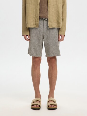 SELECTED Regular Chino Pants 'SLHBRODY' in Brown: front