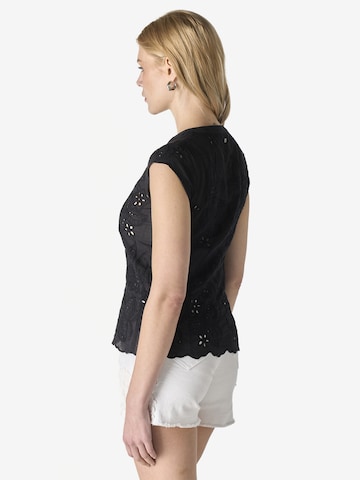 KOROSHI Pusero värissä musta