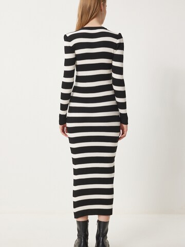 Happiness İstanbul Strikkjole i sort