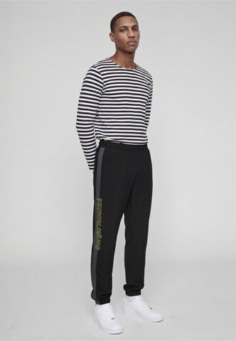 Sergio Tacchini - Tapered Calças em preto