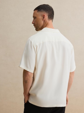 Fit confort Chemise 'Hanno' DAN FOX APPAREL en blanc