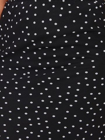 Gonna di Trendyol Curve in nero