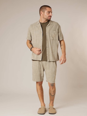 Fit confort Chemise Deeluxe en gris