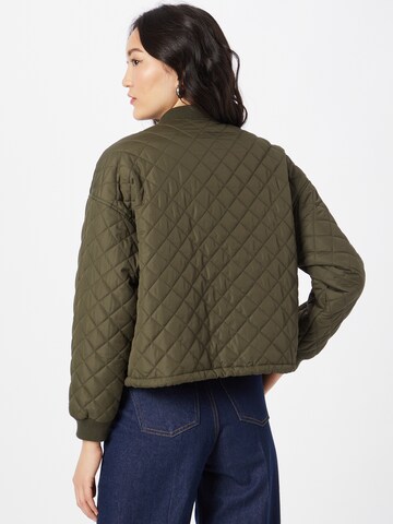 ABOUT YOU - Chaqueta de entretiempo 'Lali' en verde