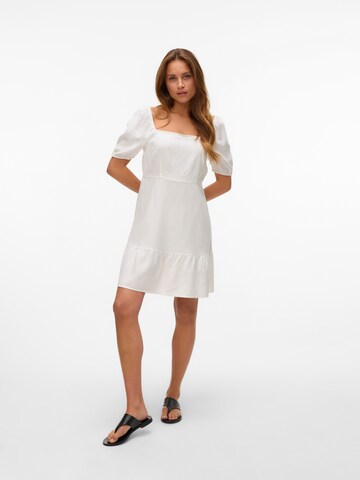 VERO MODA Šaty 'VMMYMILO' – bílá