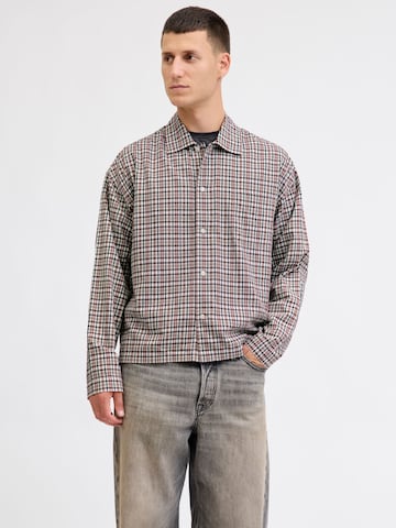 JACK & JONES Comfort fit Button Up Shirt 'JORAutin' in Red: front