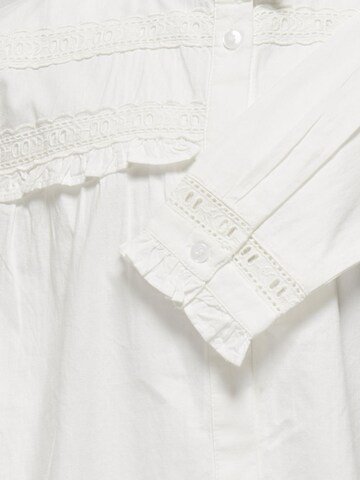T-Shirt 'LINA' ONLY GIRLS en blanc