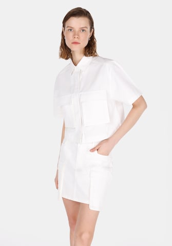 Colin's Blouse in Wit: voorkant