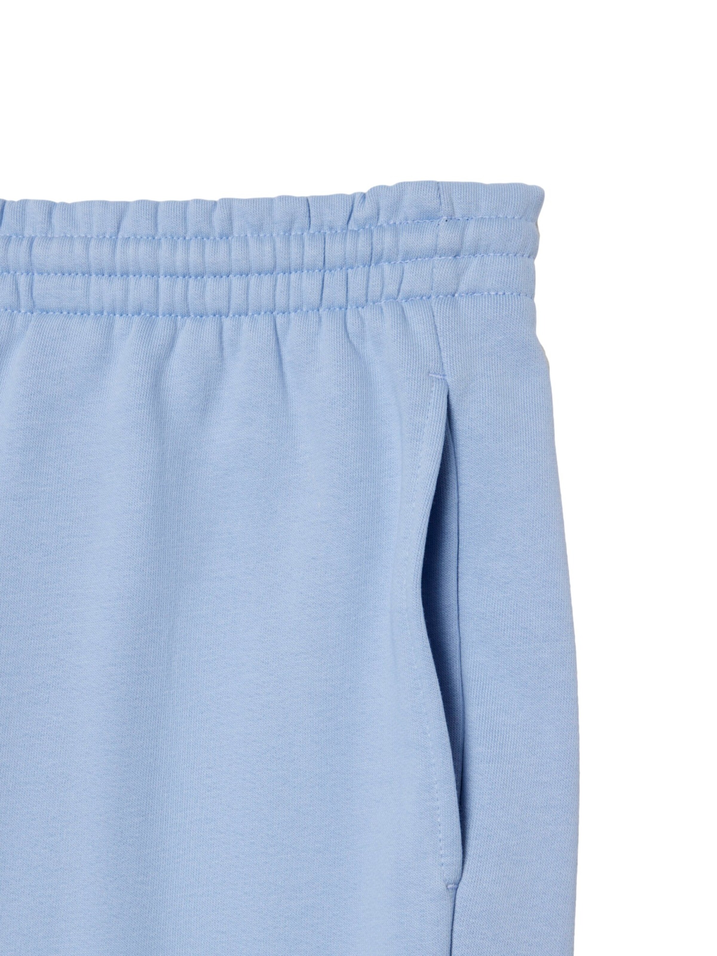 regular Pantaloni di LACOSTE in blu