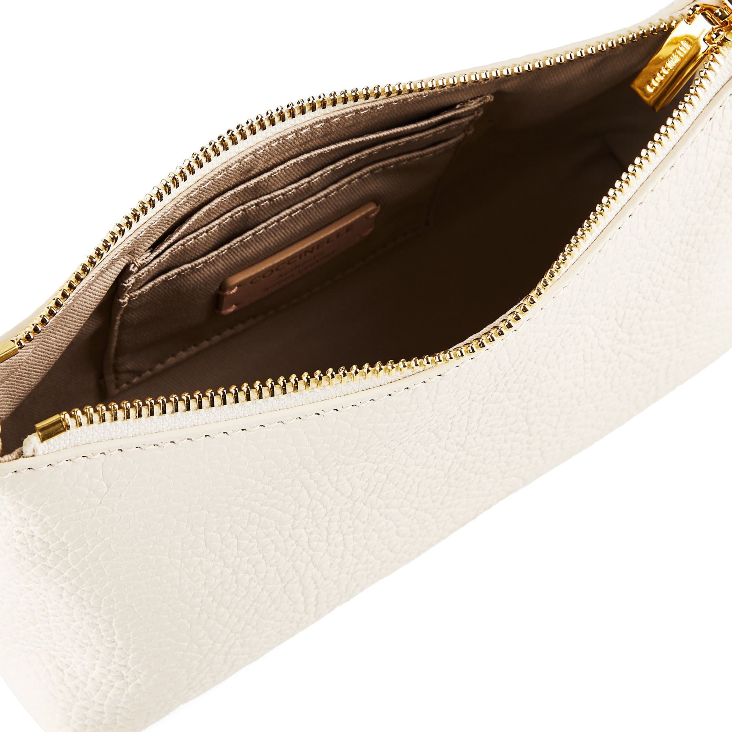 Borsa a spalla 'Aura' di Coccinelle in bianco