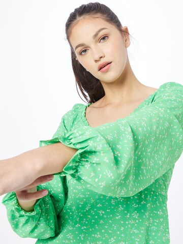 Robe 'Malla' Neo Noir en vert