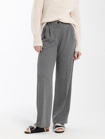 Wide Leg Pantalon à pince MORE & MORE en gris