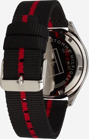 TOMMY HILFIGER Analog klocka i svart