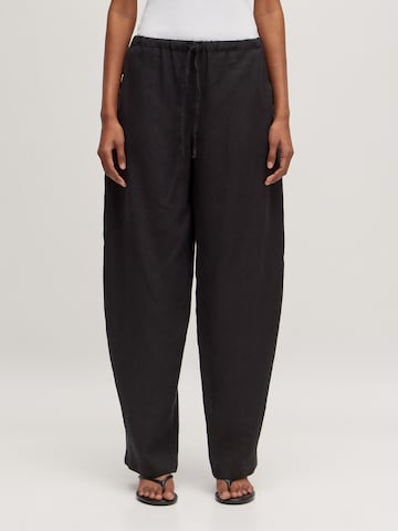 EDITED Regular Pants 'Valerie' in Black: front