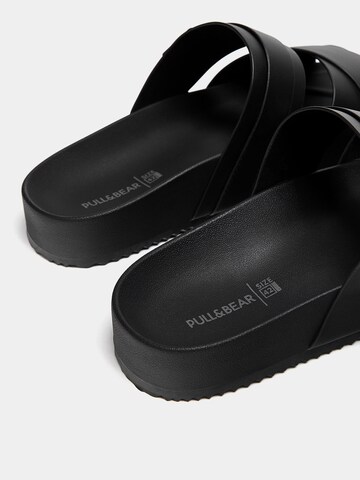 Pull&Bear Sandalen in Zwart