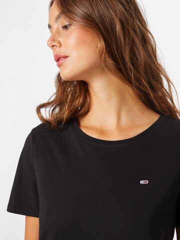 Tricou de la Tommy Jeans pe negru