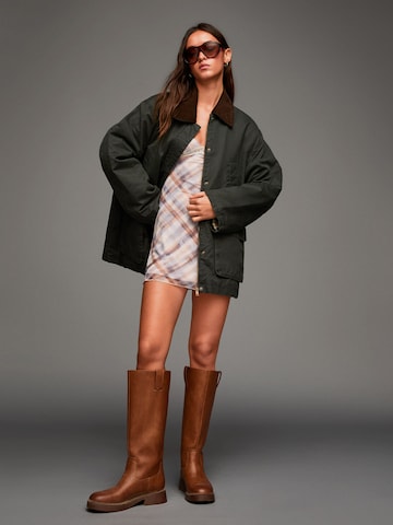 Giacca di mezza stagione di Bershka in verde