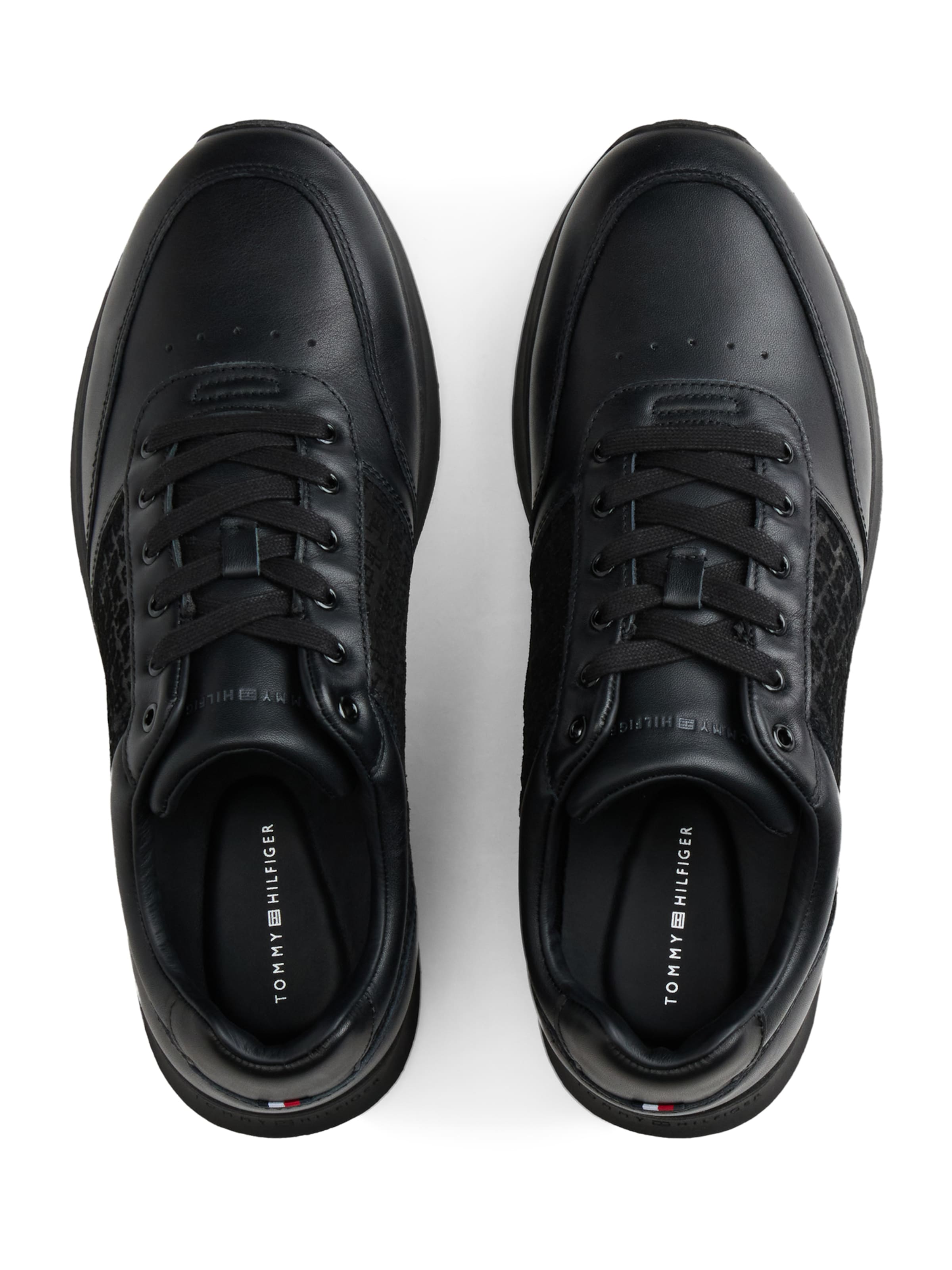 TOMMY HILFIGER - Zapatillas deportivas bajas 'ELEVATED TH MONO MIX RUNNER' en negro