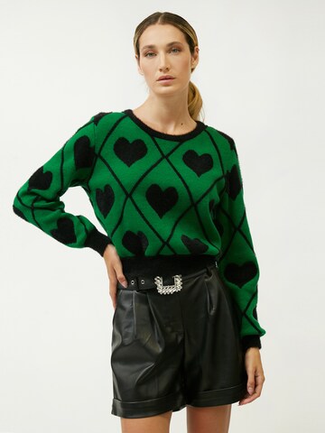 Influencer Sweater in Green: front