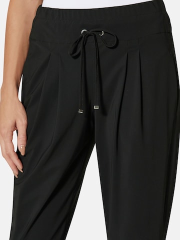 Effilé Pantalon à pince MADELEINE en noir