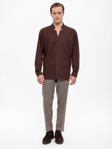 Antioch Regular fit Button Up Shirt in Brown